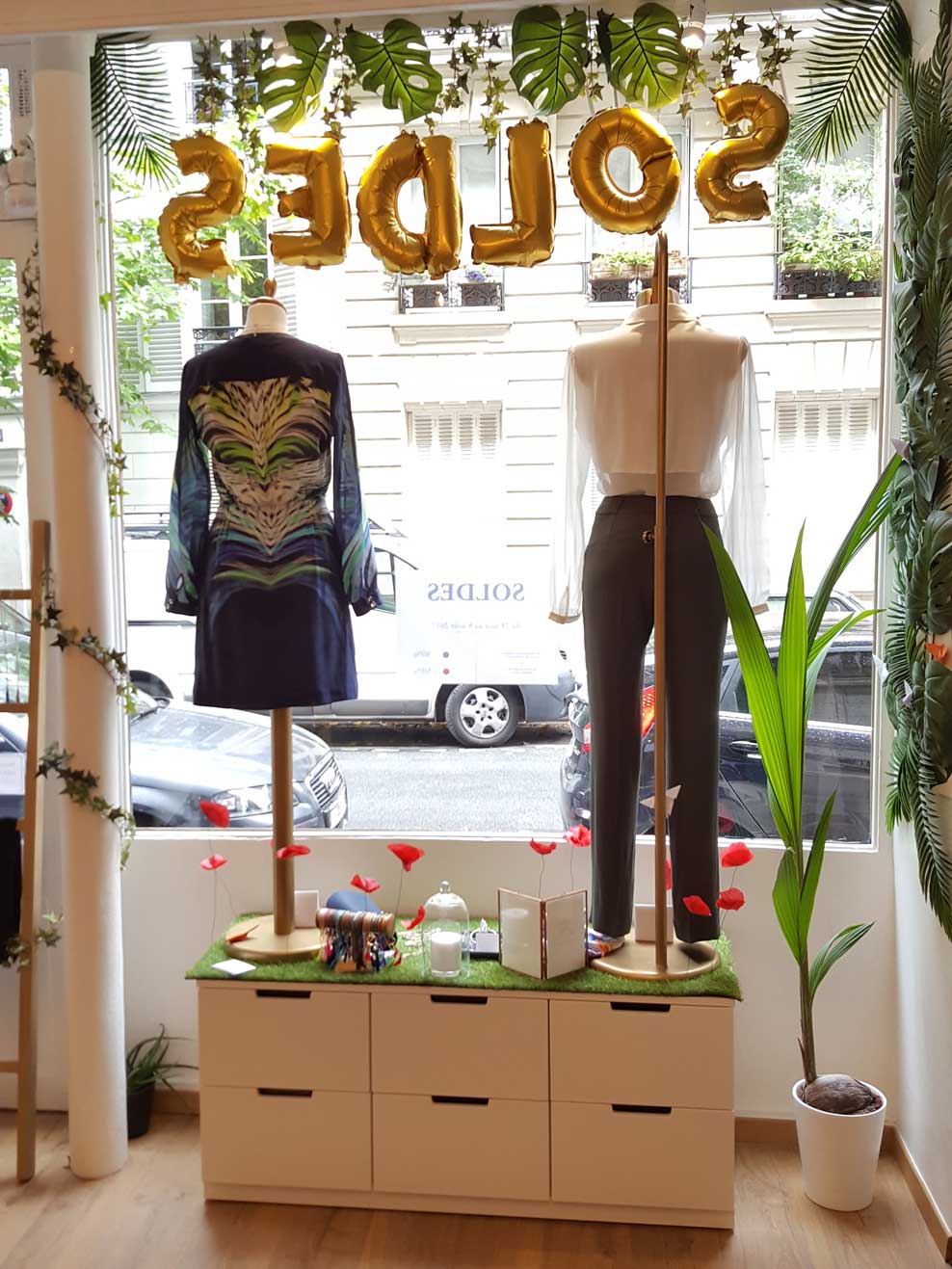 Vitrine-boutique SOLENE MARTIN mode femme paris